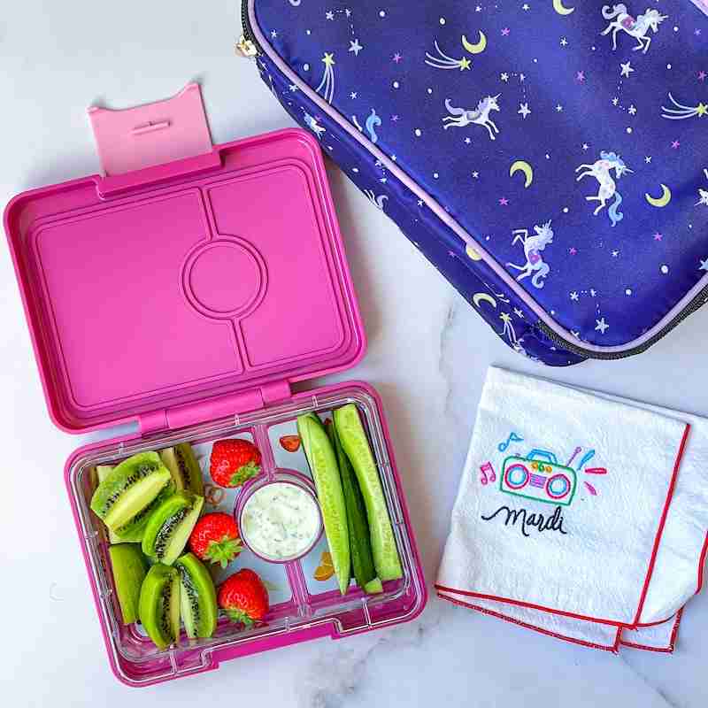 Yumbox Snack 3 Compartment Bento Box: Fifi Pink - Rainbow Tray